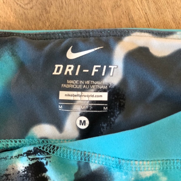 Nike Dri Fit Run Leggings, Size: Med - Picture 7 of 7